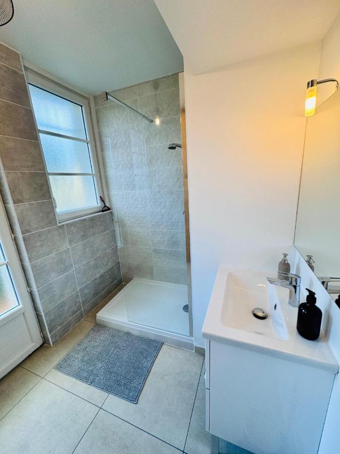 Chaleureux T2 Proche Gare Apartment Bourgoin-Jallieu Exterior foto